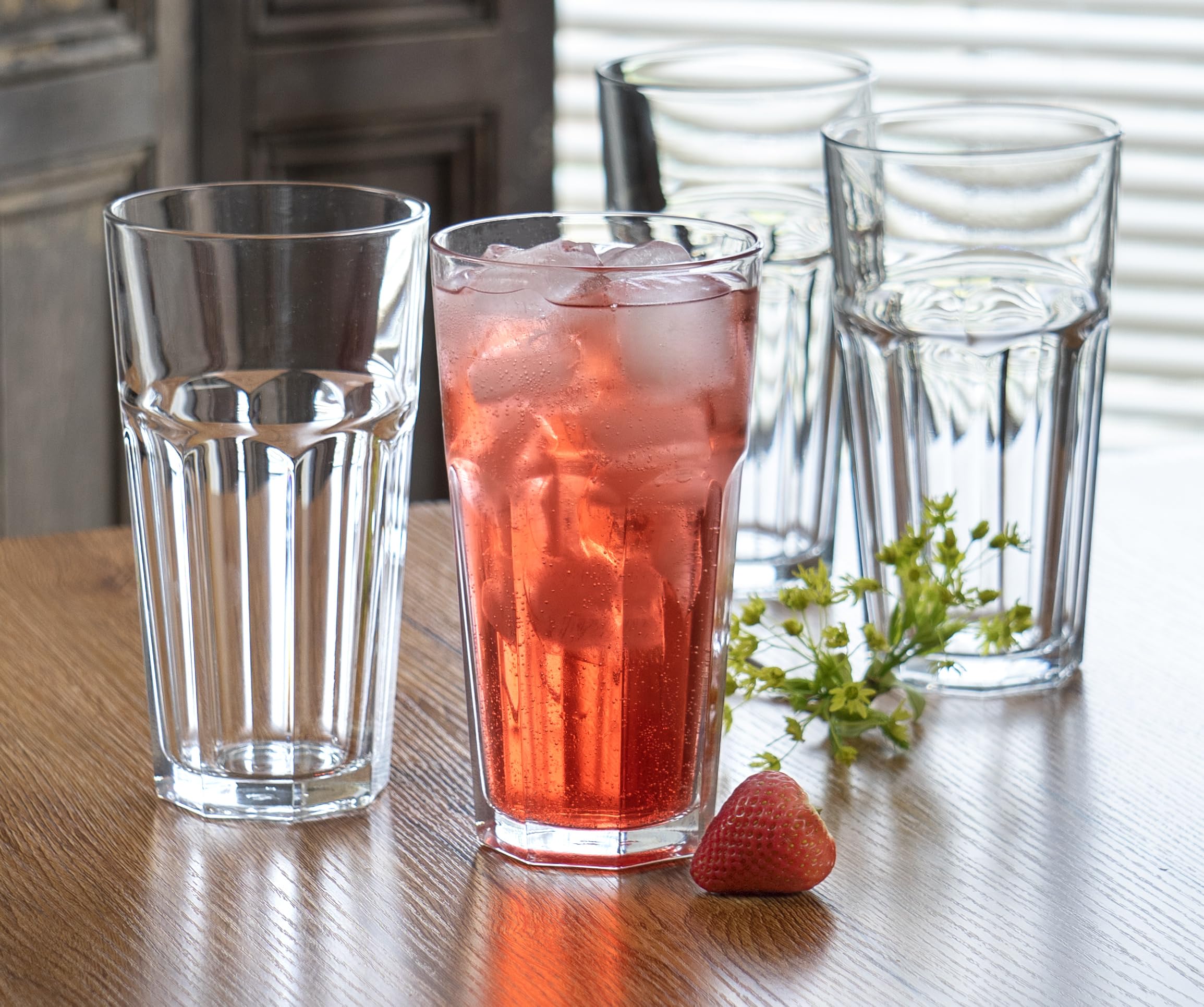 Vasos durables Red Co., libres de plomo para uso diario.
