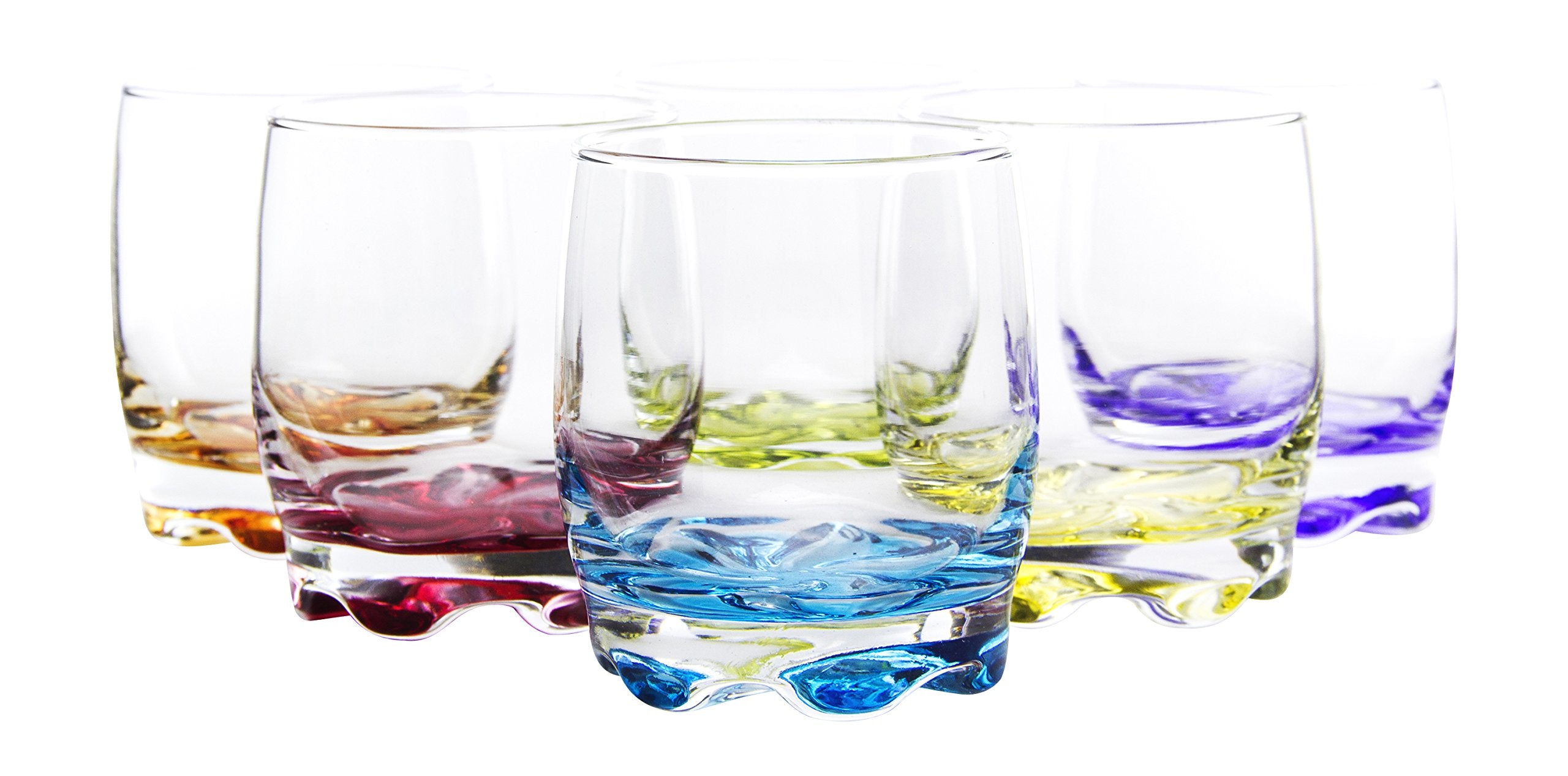 Vaso Red Co. Splash Vibrante para agua; identifica la bebida en la mesa.