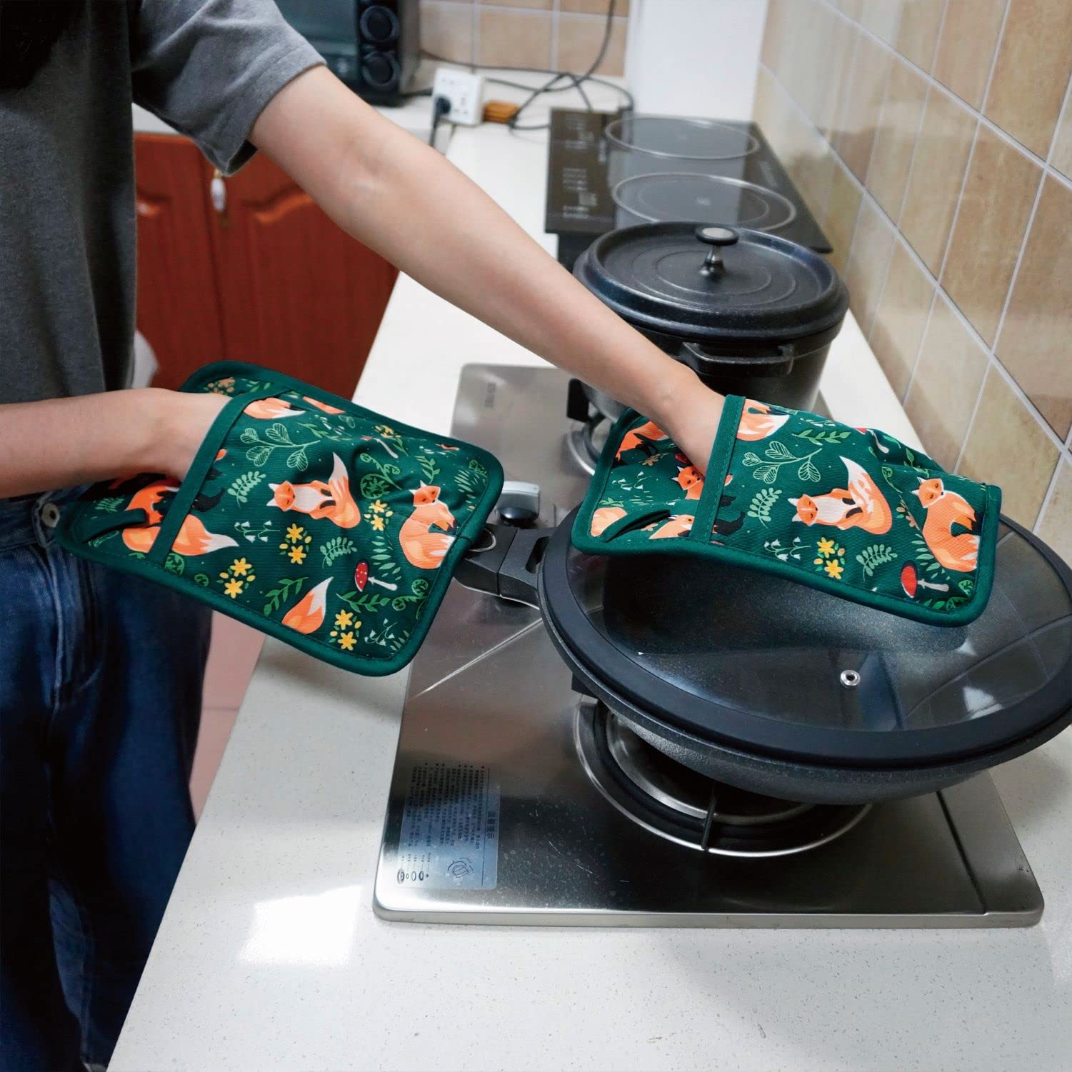 Resistente a 480°F, ideal para traslados de temperatura en la cocina.