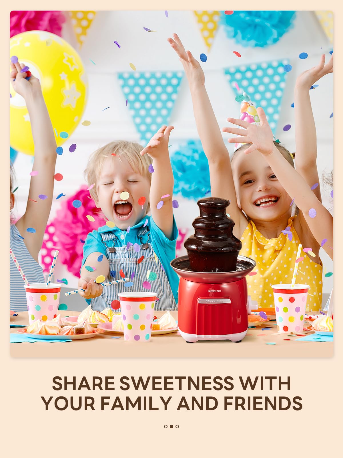 Diseño elegante de Reemix en mesa de buffet para dulces.