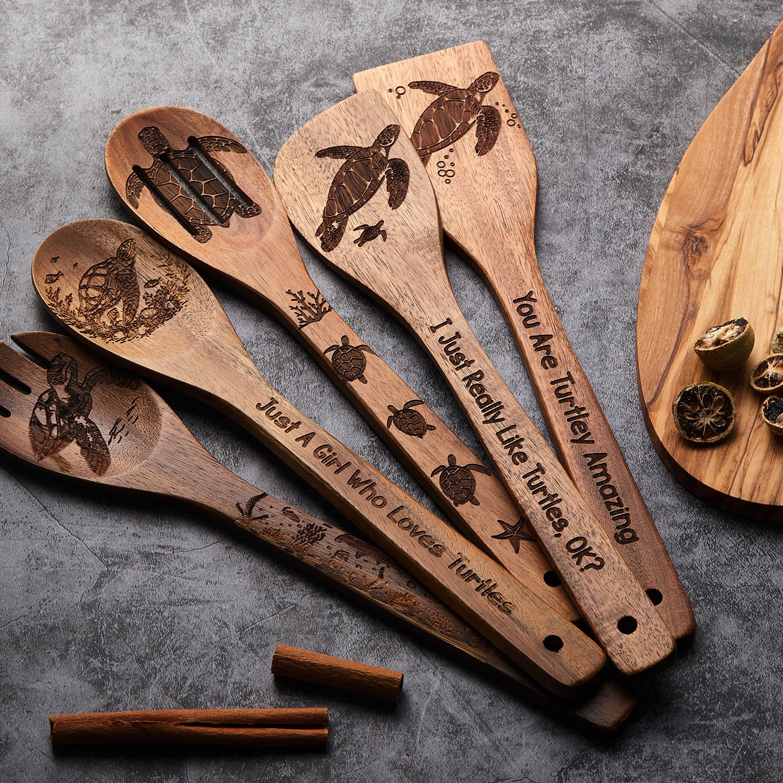 Remerry cucharon redondo tortuga, textura suave y manejo cómodo para caldos y salsas.