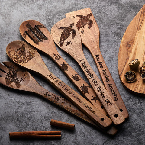 Remerry cucharon redondo tortuga, textura suave y manejo cómodo para caldos y salsas.