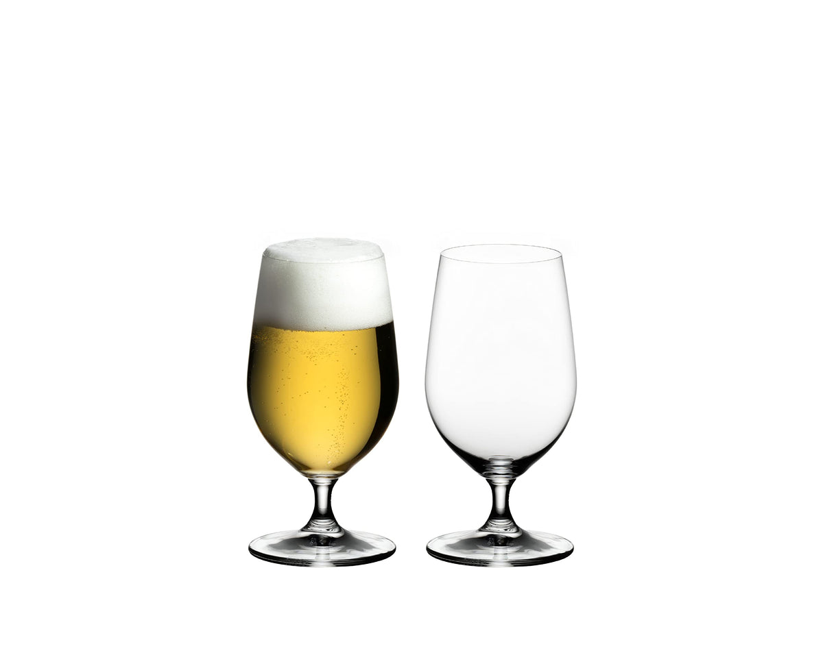 Riedel Bar Beer: vaso tulipán revela aroma y color intenso.