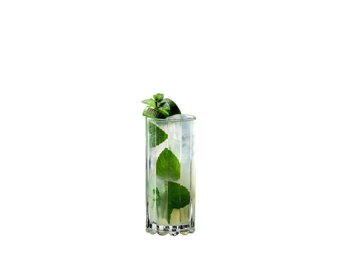 Vaso alto Riedel para siete cócteles clásicos, ideal en bares y en casa.