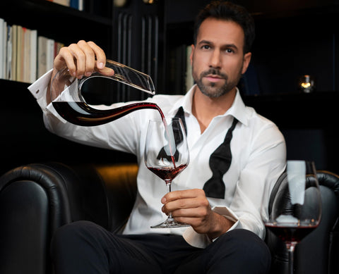 Detalle del diamante en Riedel Extreme Cabernet que dirige aromas.