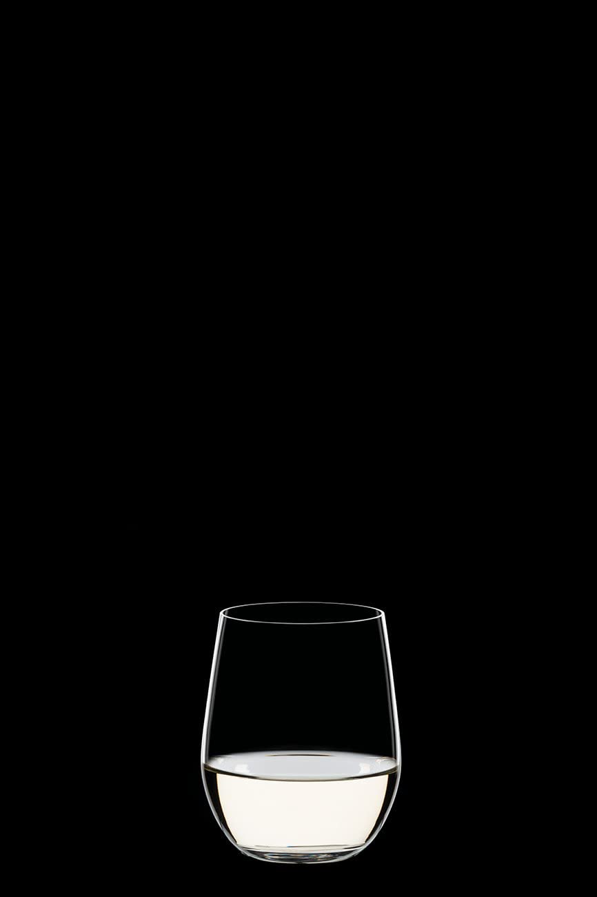 Vaso Riedel O con capacidad de 11-1/4 onzas para porciones adecuadas.