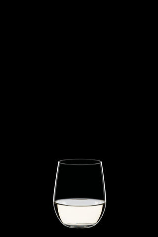 Vaso Riedel O con capacidad de 11-1/4 onzas para porciones adecuadas.