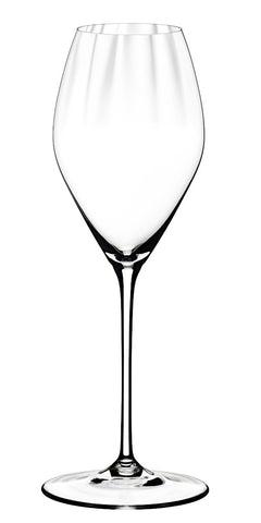 Riedel Performance: punto brillante facilita burbujas finas en vinos espumosos