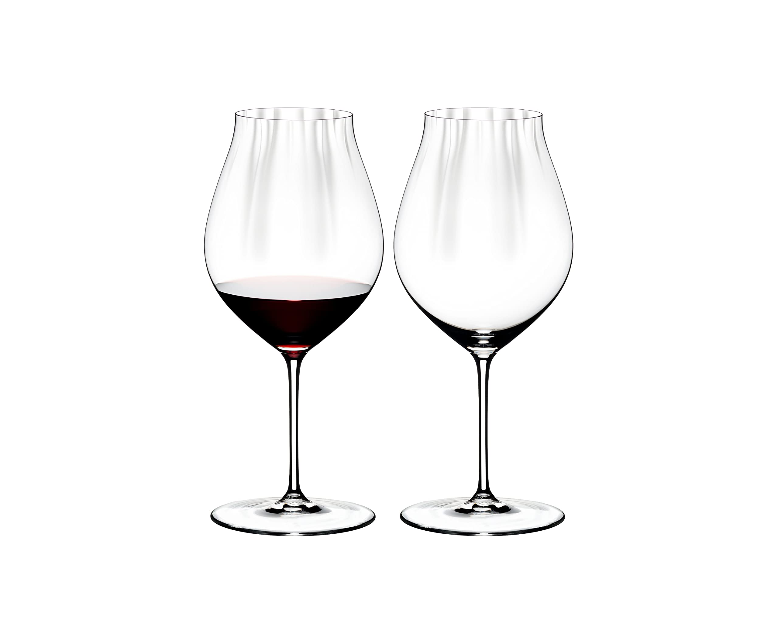 Copa Riedel Performance Pinot Noir de lujo realza aromas complejos en tintos