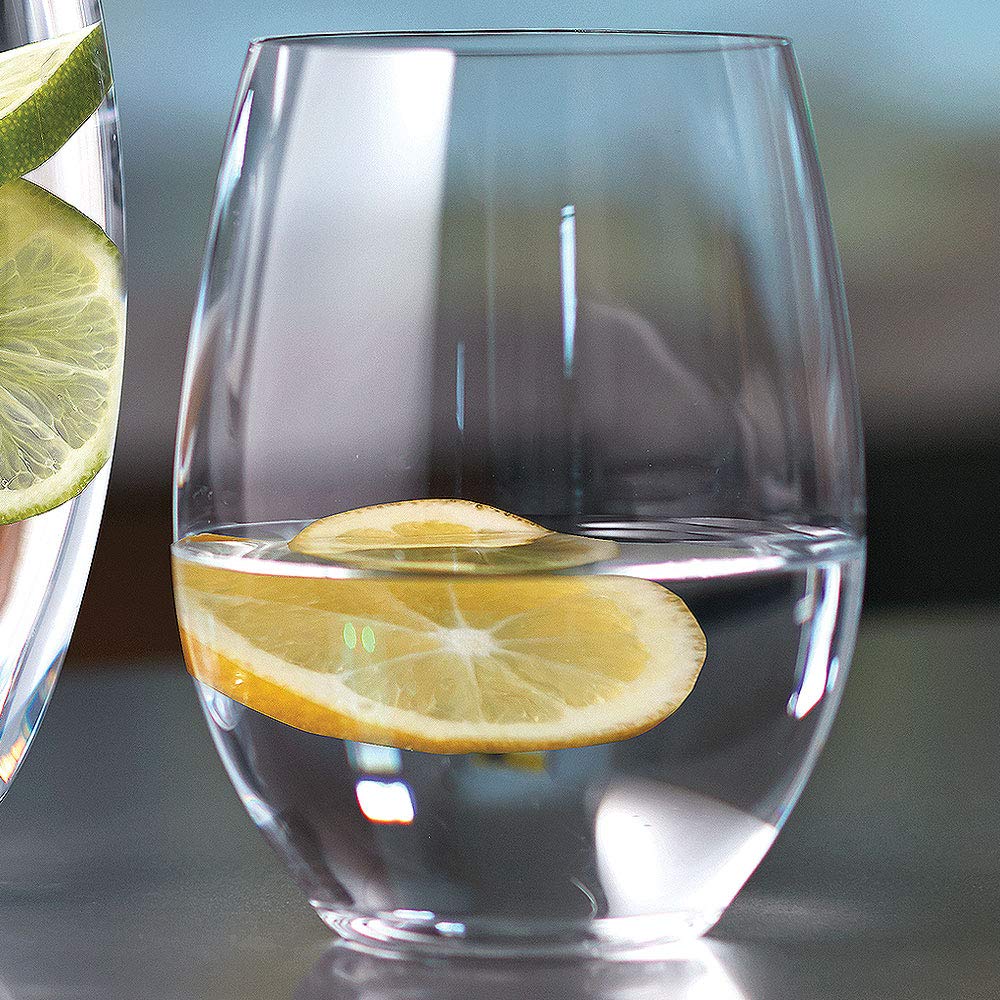 Riedel The O, capacidad de 625 ml para sorbos cómodos.