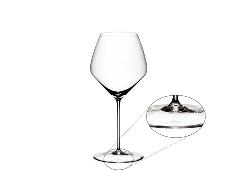 Riedel Veloce con tallo delgado, diseño ergonómico.