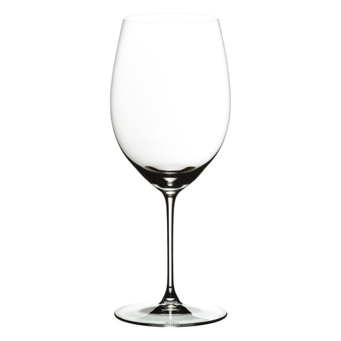 Vaso Veritas Merlot de Riedel para tintos suaves potencia el aroma y la expresividad.