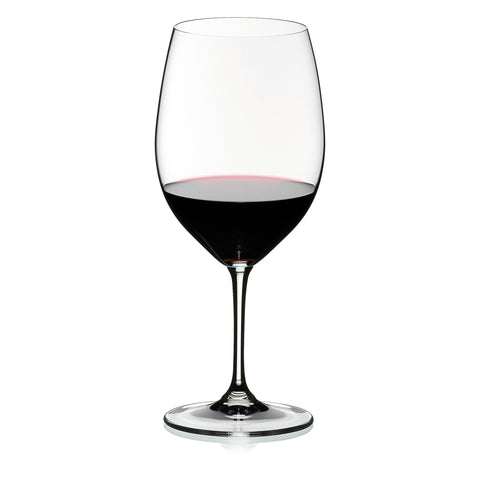 Copa Riedel Vinum Crystal Bordeaux/Cabernet, diseño elegante para realzar aromas y sabor