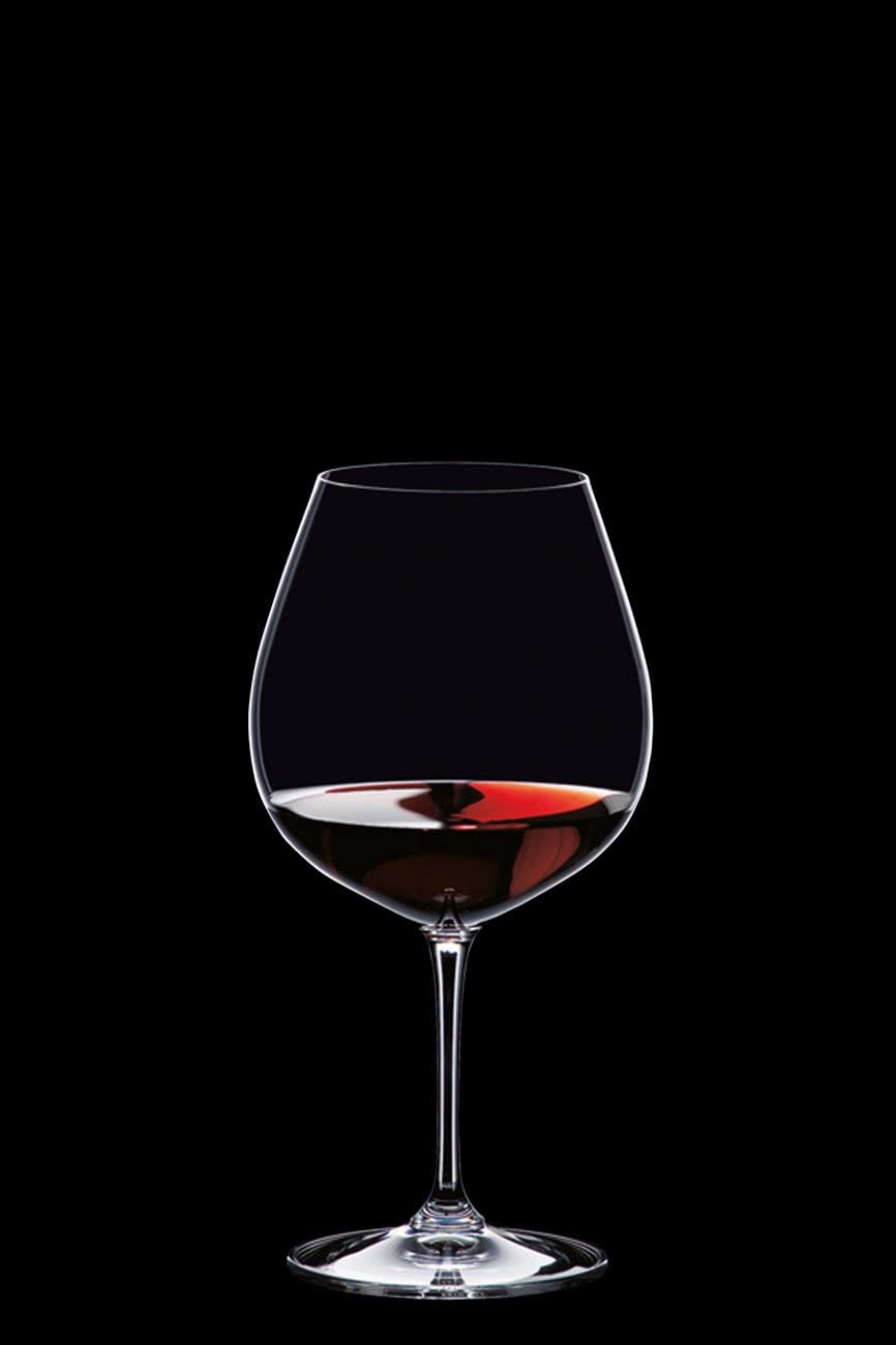 Diseño preciso de Riedel Vinum Pinot Noir Borgoña mejora la experiencia sensorial del vino tinto.