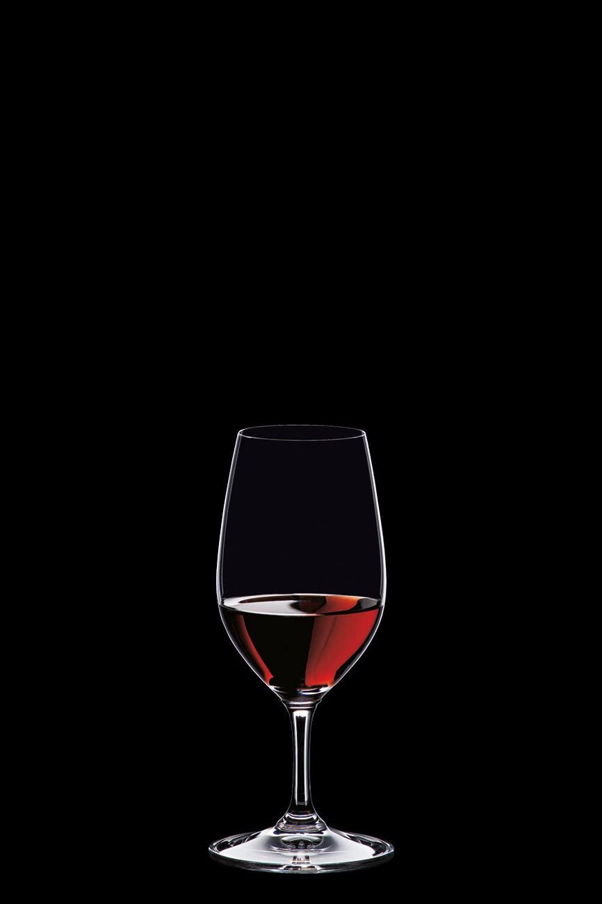 Riedel Vinum Port, presentación bonita en mesa para cenas.