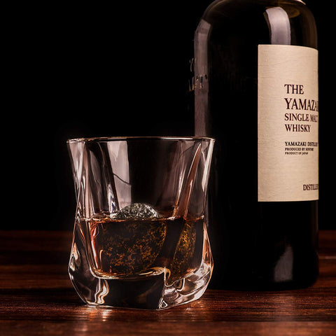 Rocks Whiskey Chilling Stones: detalle de piedras de granito únicas con colores.