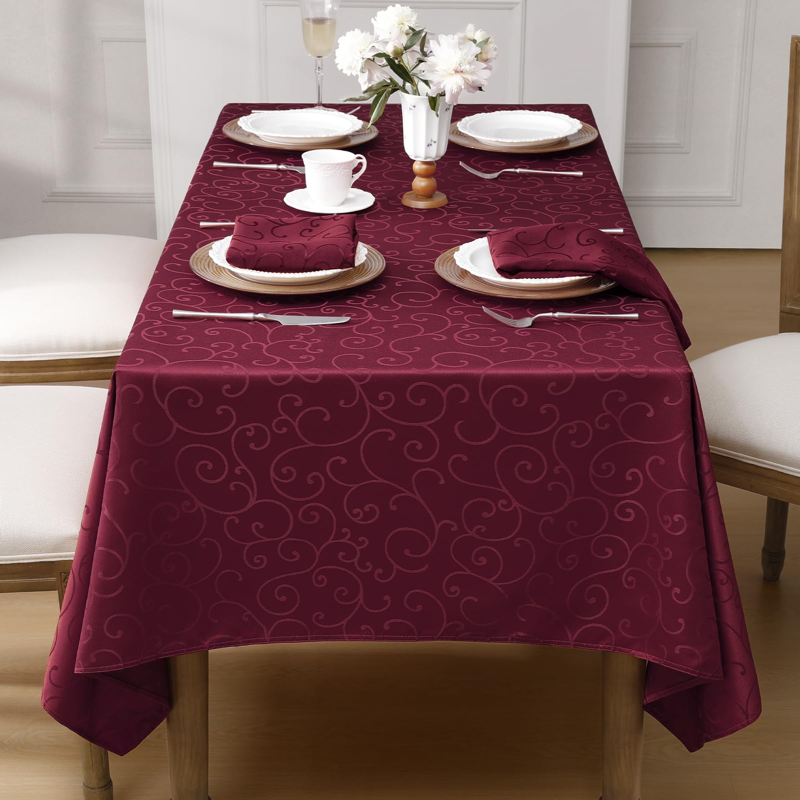 Limpieza fácil: mantel jacquard Romanstile se limpia con lavado en frío.