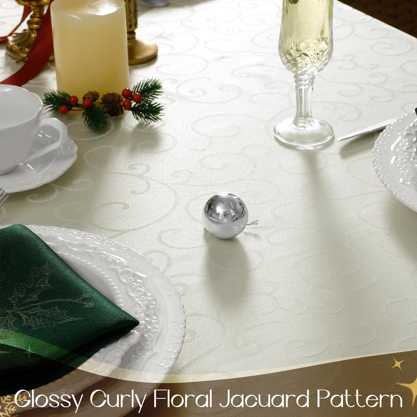 Romanstile mantel navideño con poinsettia y hojas para mesa elegante.