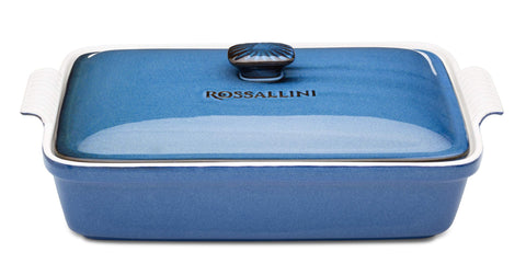 Cazuela Rossallini de loza rectangular con tapa azul índigo, ideal para hornear y servir.