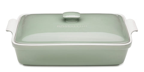 Fuente rectangular de cerámica Rossallini en verde salvia para hornear y presentar platos