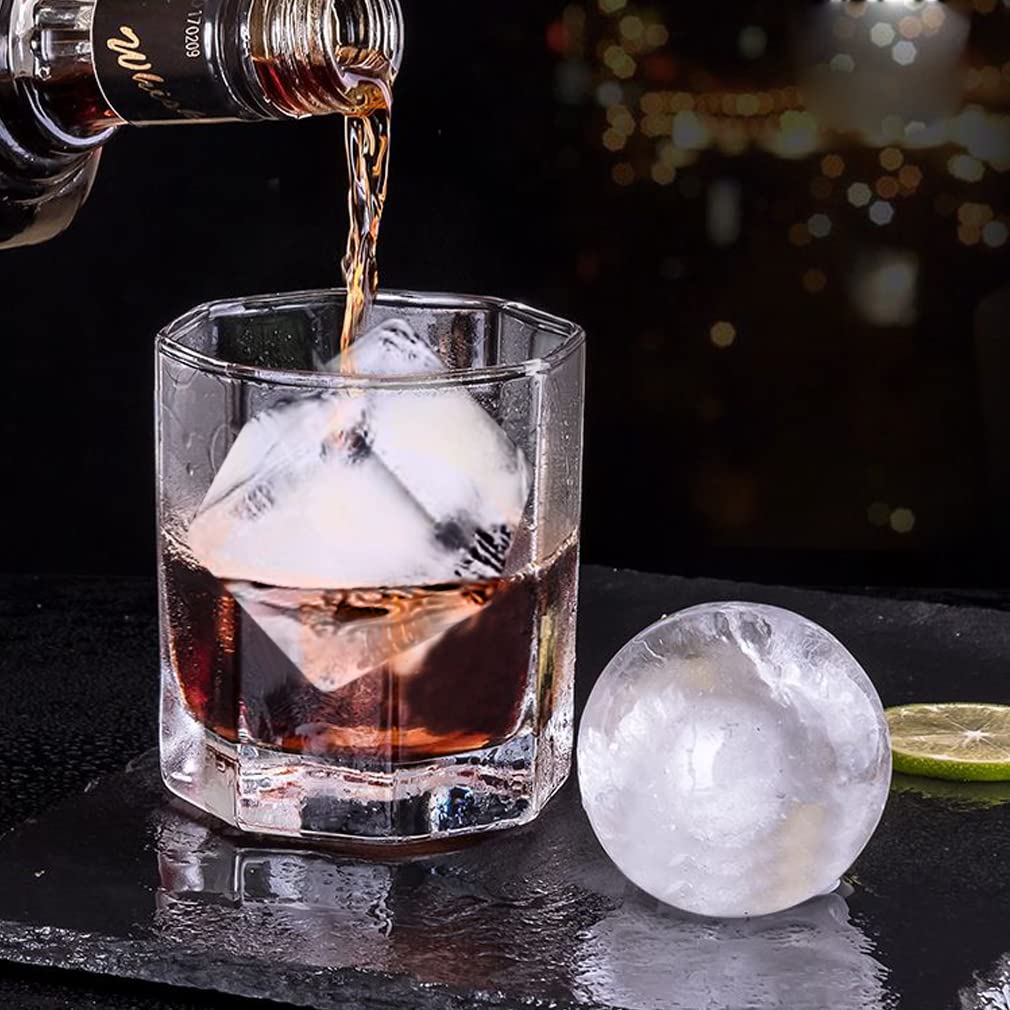 Rottay esferas de hielo de 2 pulgadas, conservan frío más tiempo.
