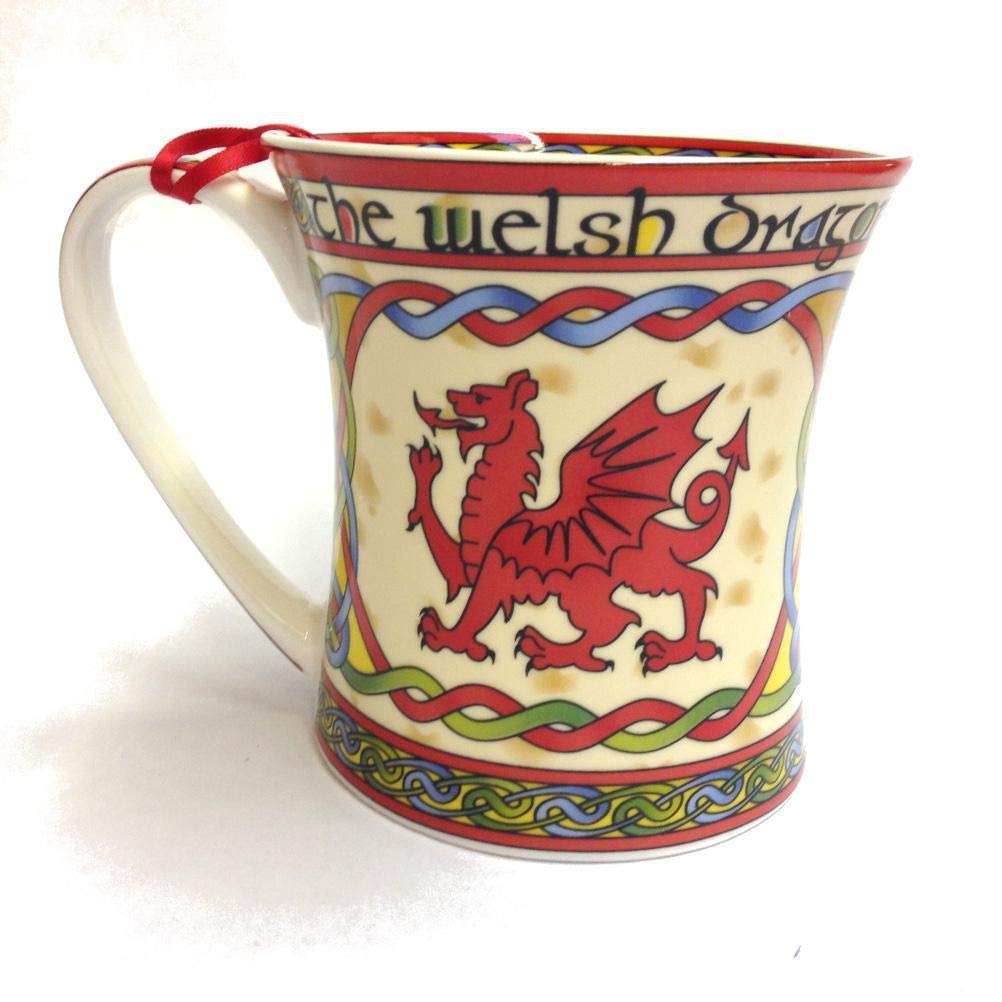 Taza Royal Tara con dragón galés y diseño celta, ideal para café diario.
