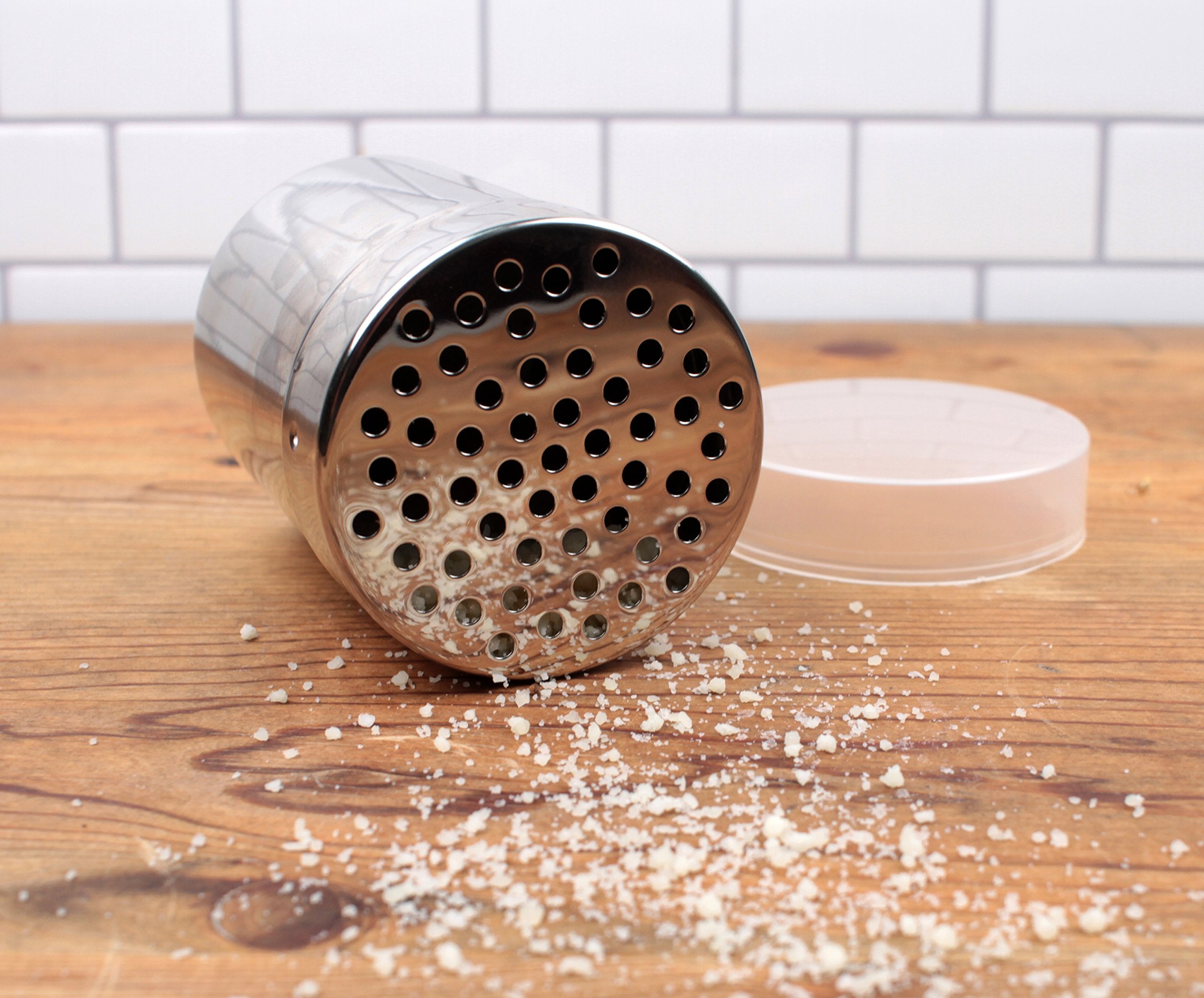 RSVP Endurance Shaker diámetro de 2.8 pulgadas para cocinas pequeñas