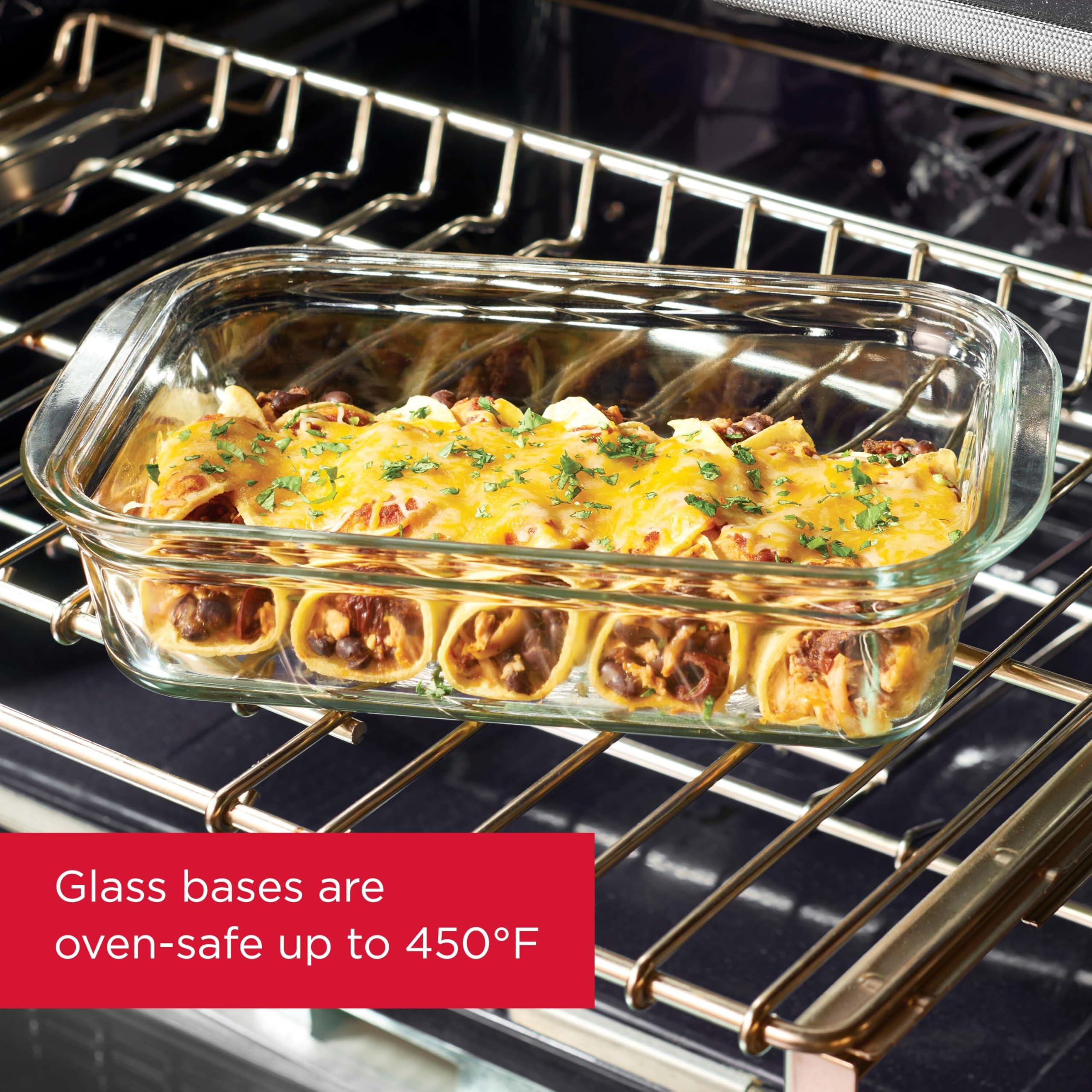 Tapas universales de Rubbermaid Brilliance permiten sellado consistente y reutilizable entre recipientes.