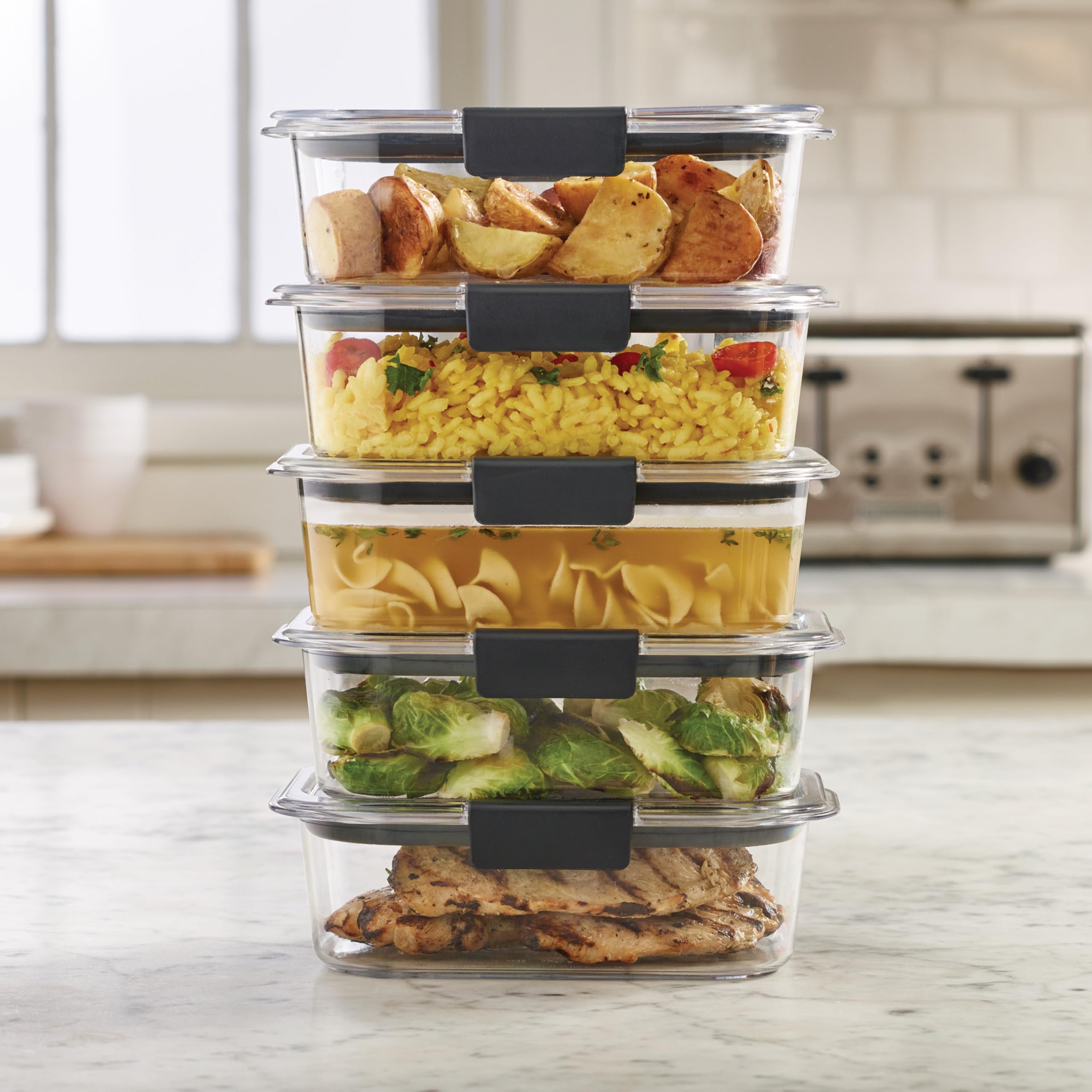 Rubbermaid comparación de tamaño con una mano, portátil y ligero para llevar