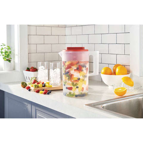 Tapa ergonómica Rubbermaid con tres posiciones para verter sin derrames