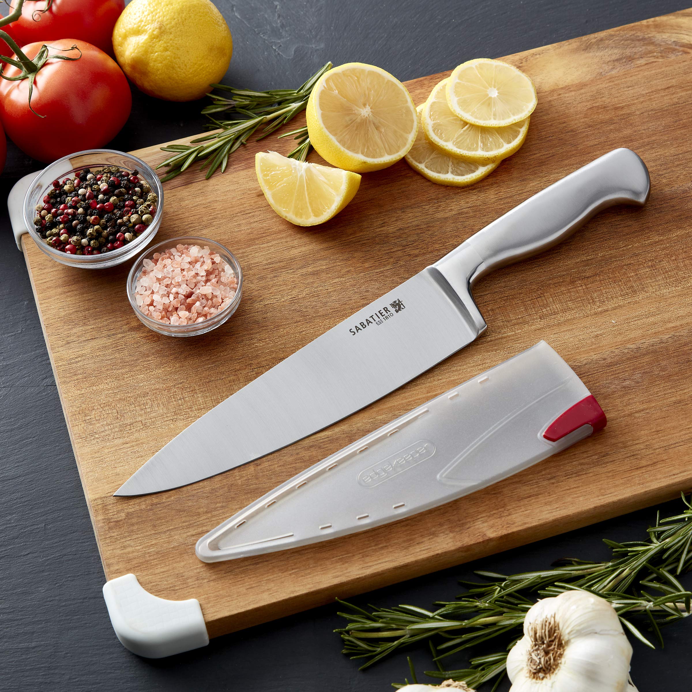 Sabatier cuchillo cortando verduras para rendimiento diario eficiente