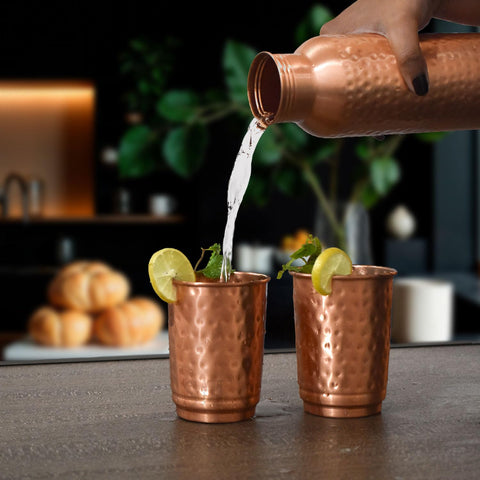 Vaso Sajtox con diseño artesanal en cobre, duradero.