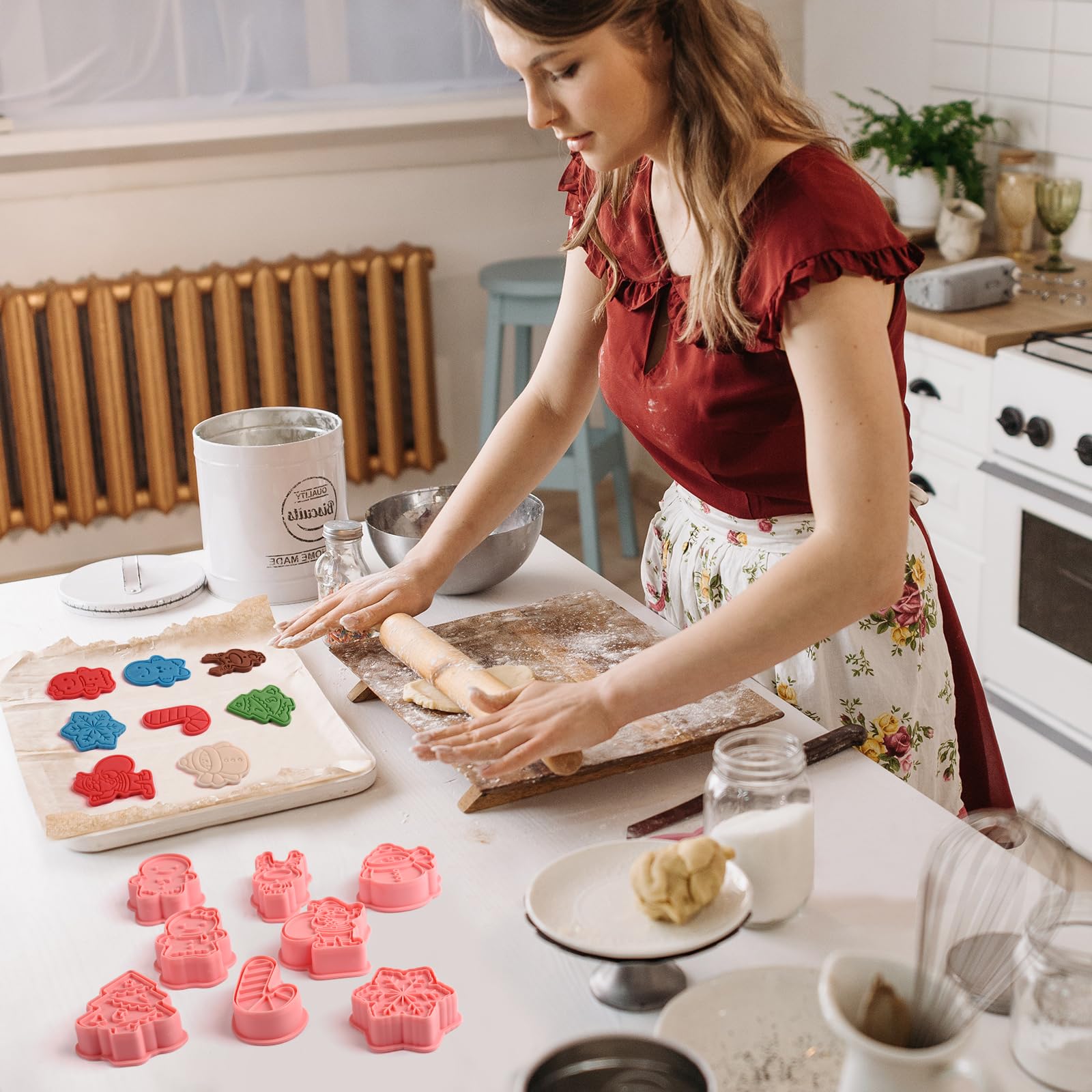 Sakolla cortador galletas arbol navidad, perfecto para decorar pasteles y postres.