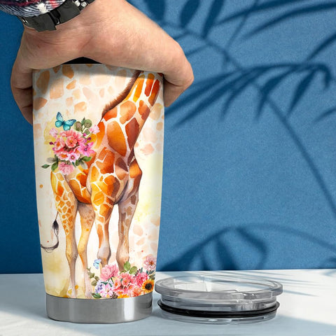 SANDJEST Giraffe 20oz diseño safari que añade estilo al café.
