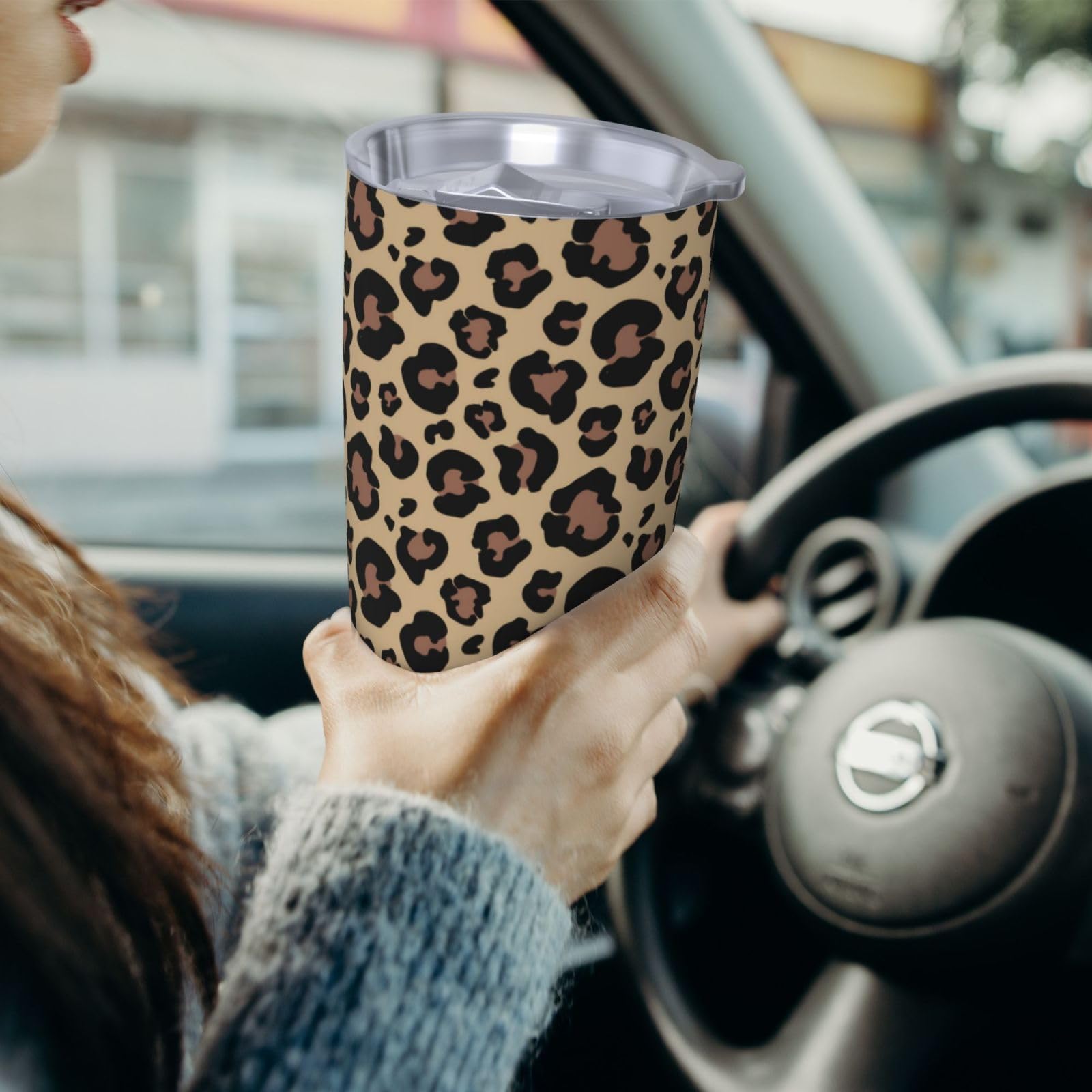 Sanghing regalo perfecto para amantes del leopardo y el estilo activo.
