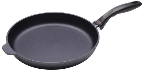Sartén Swiss Diamond 11 pulgadas con superficie antiadherente diamantada para cocinar sin esfuerzo