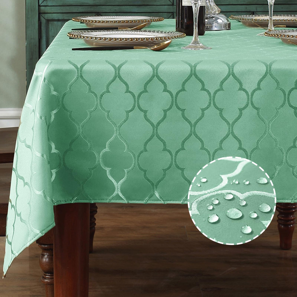 Mantel jacquard rectangular verde salvia de SASTYBALE, ideal para cenas elegantes.