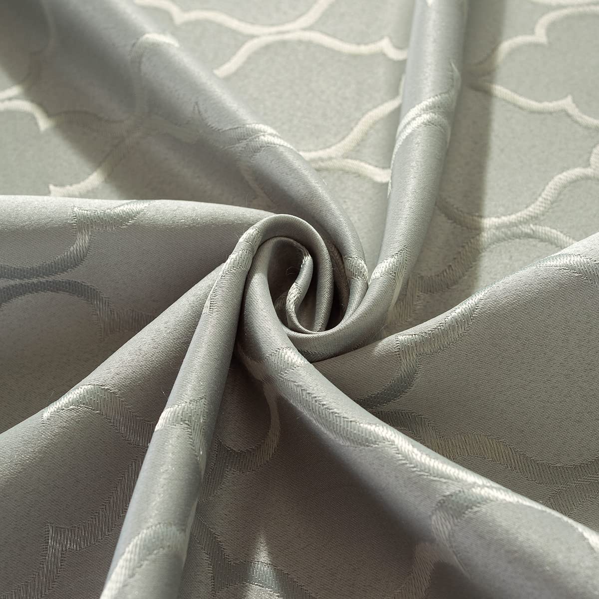 Mantel SASTYBALE textura jacquard, sensación premium al tacto