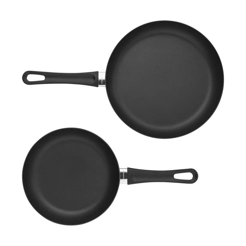 Scanpan Classic 10-25 pulgadas sartén antiadherente para salteados uniformes.