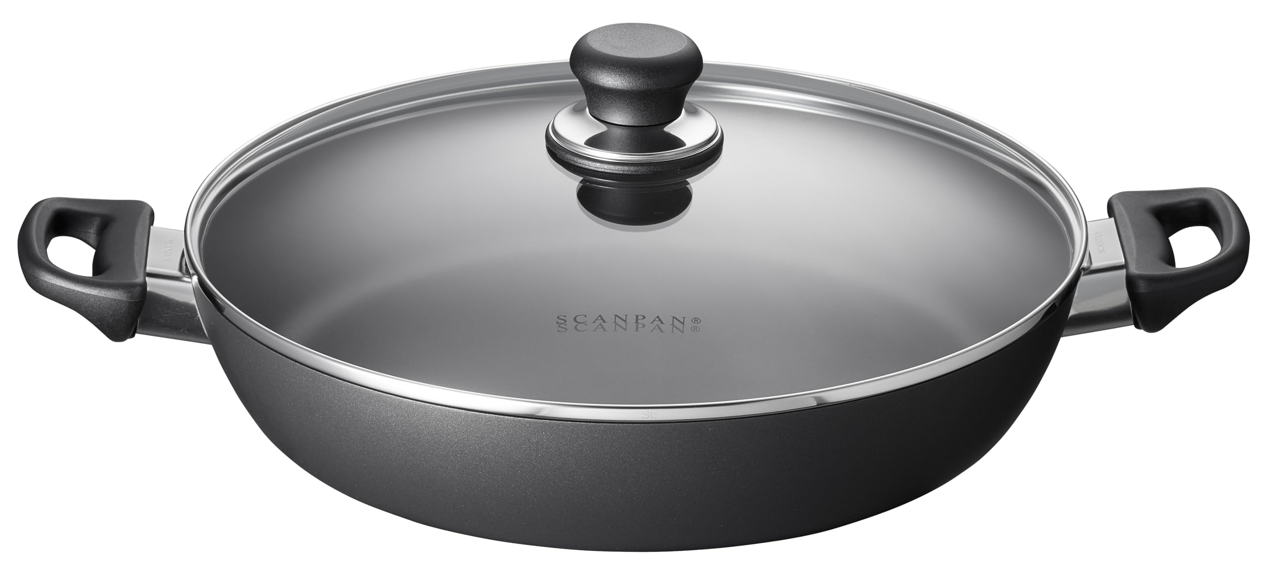 Vista superior de Scanpan Classic 12,5 pulgadas con tapa; distribución uniforme para salteados.
