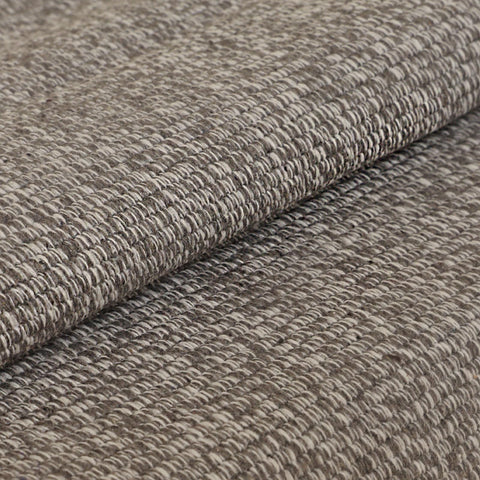 Sceous runner gris para comedor, elegante y versátil en interiores modernos.