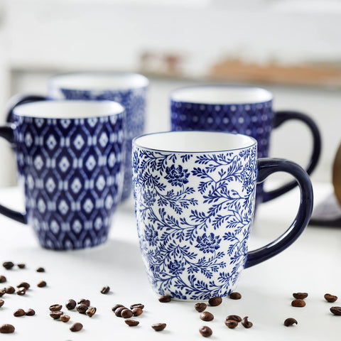 Selamica diseño azul vintage en porcelana, perfecta para té o cacao