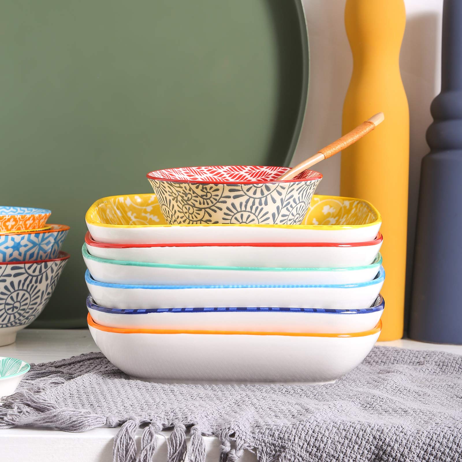 Selamica diseño único, plato cuadrado que realza la mesa.