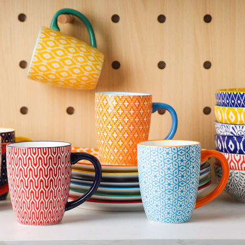 Selamica tazas porcelana con colores surtidos para cualquier ocasión.