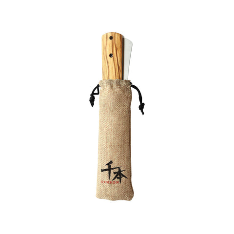 Senbon cuerpo ligero de 180 g y longitud total de 10.2 pulgadas.