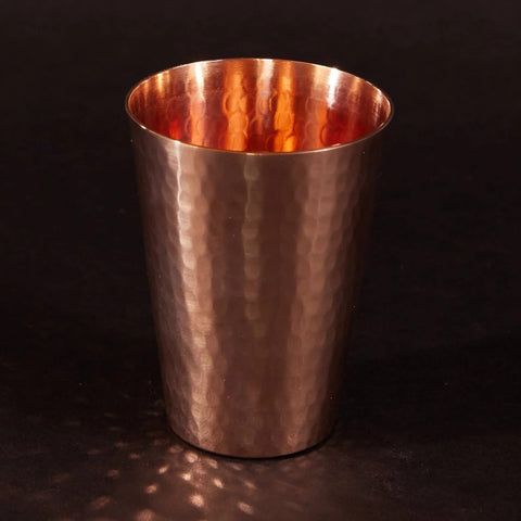 Detalle martillado de Sertodo cobre 25oz, textura artesanal