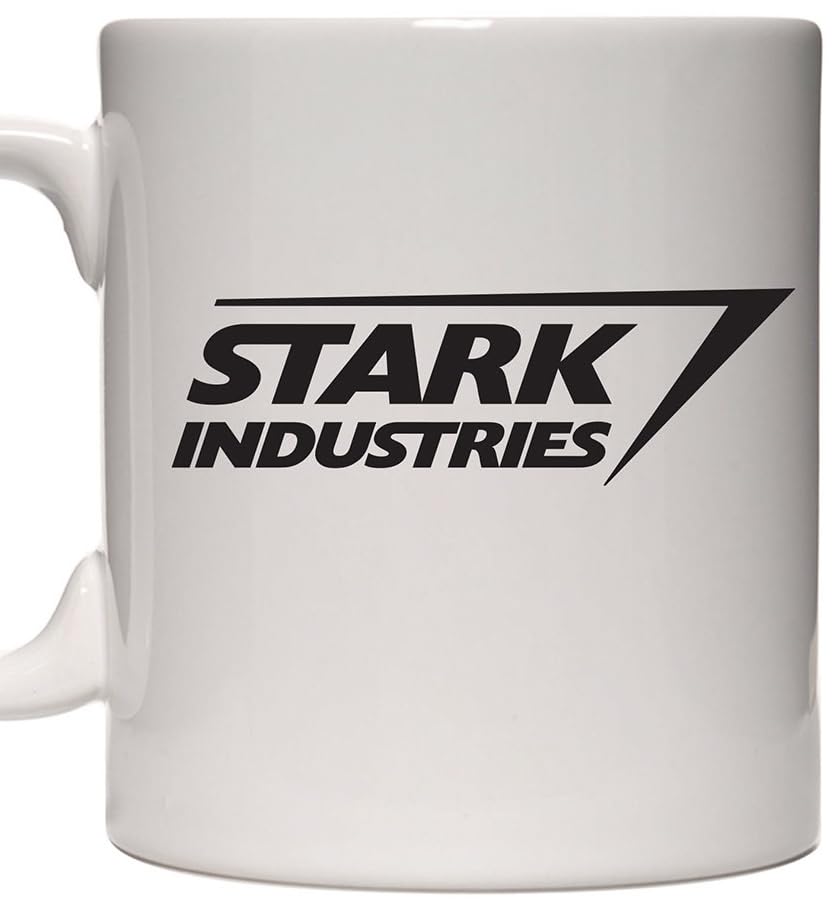 Vista del logotipo Marvel Stark Industries en la taza Seven Times Six para la oficina.
