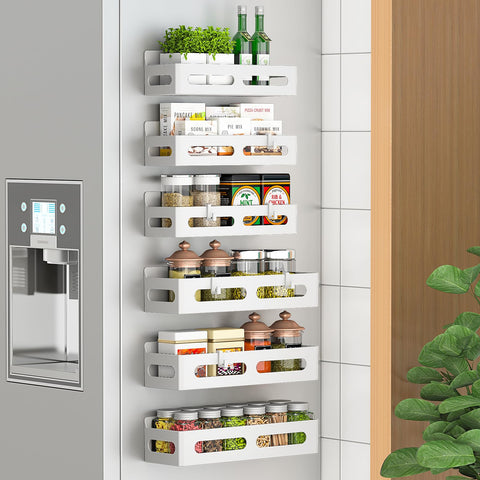 Sevenblue organizador-especias-magnetico en la puerta del refrigerador para acceso rápido.