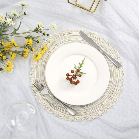 Uso en fiestas con mantel SHACOS marfil para un toque decorativo bohemio.