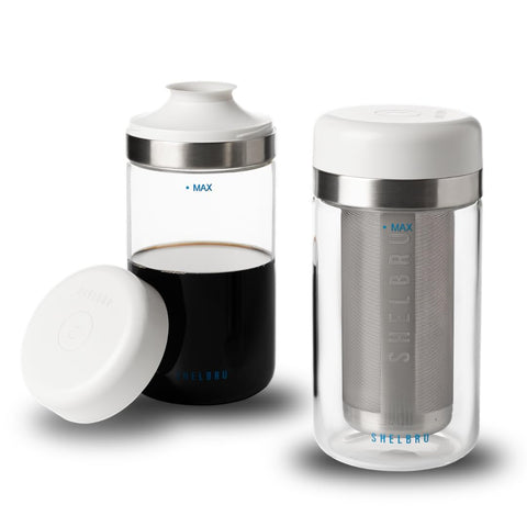 Shelbru conjunto para café frío: cafetera y jarra listo para preparar bebidas concentradas.